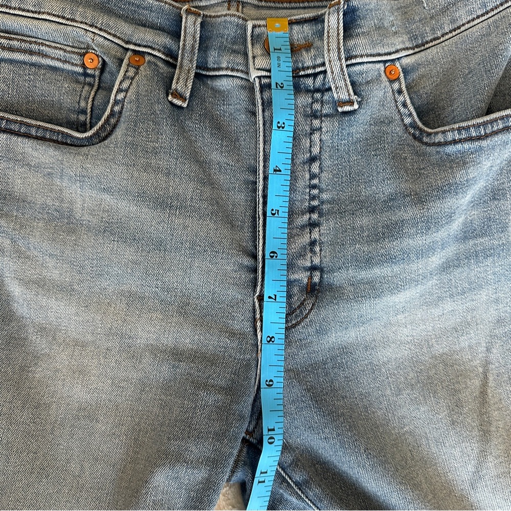 Madewell Mid-Rise Kick Out Jeans – Size 29 – Excellent Used Condition - Picture 9 of 11